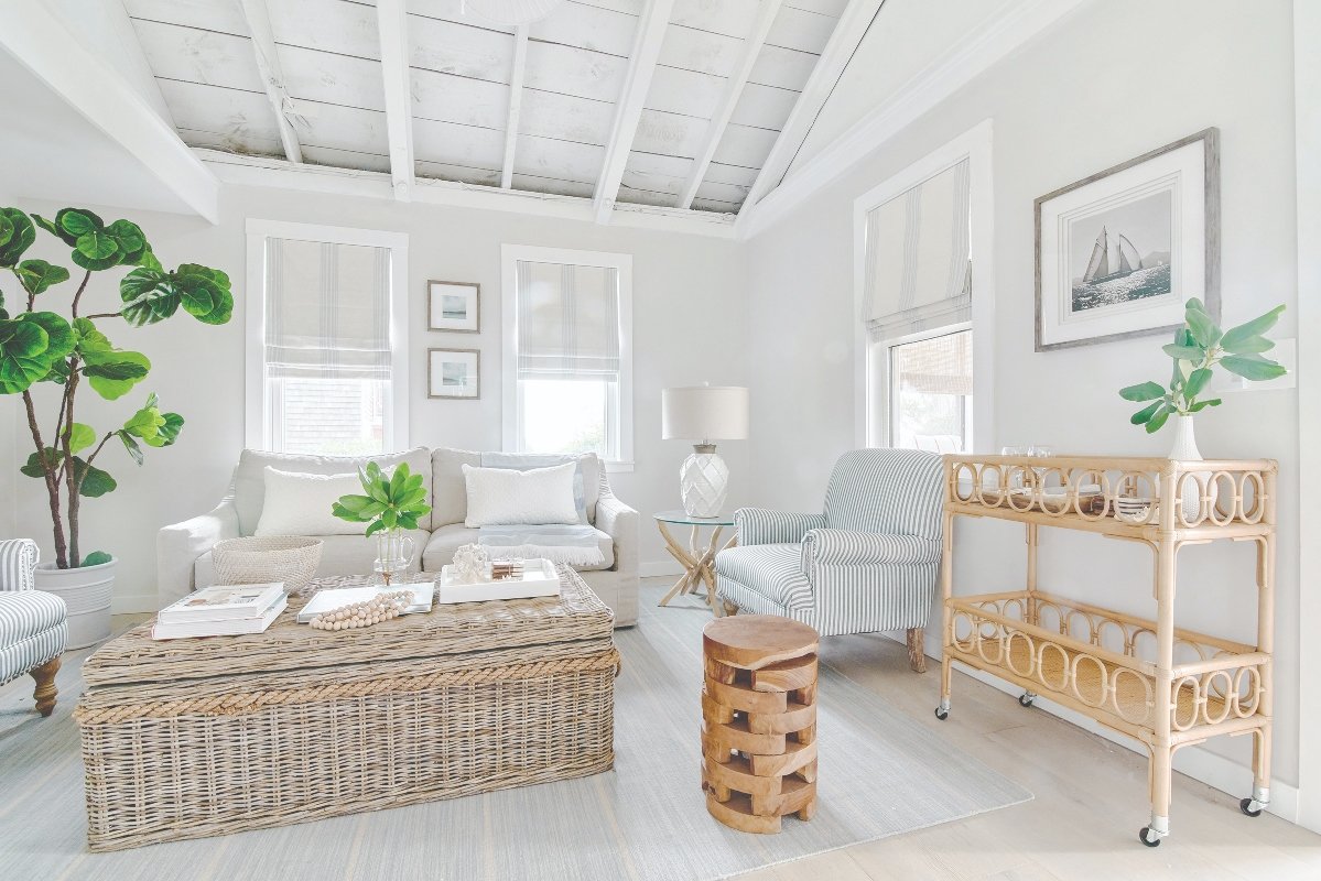 Fuss-free furnishings invite lingering in the cozy-coastal space